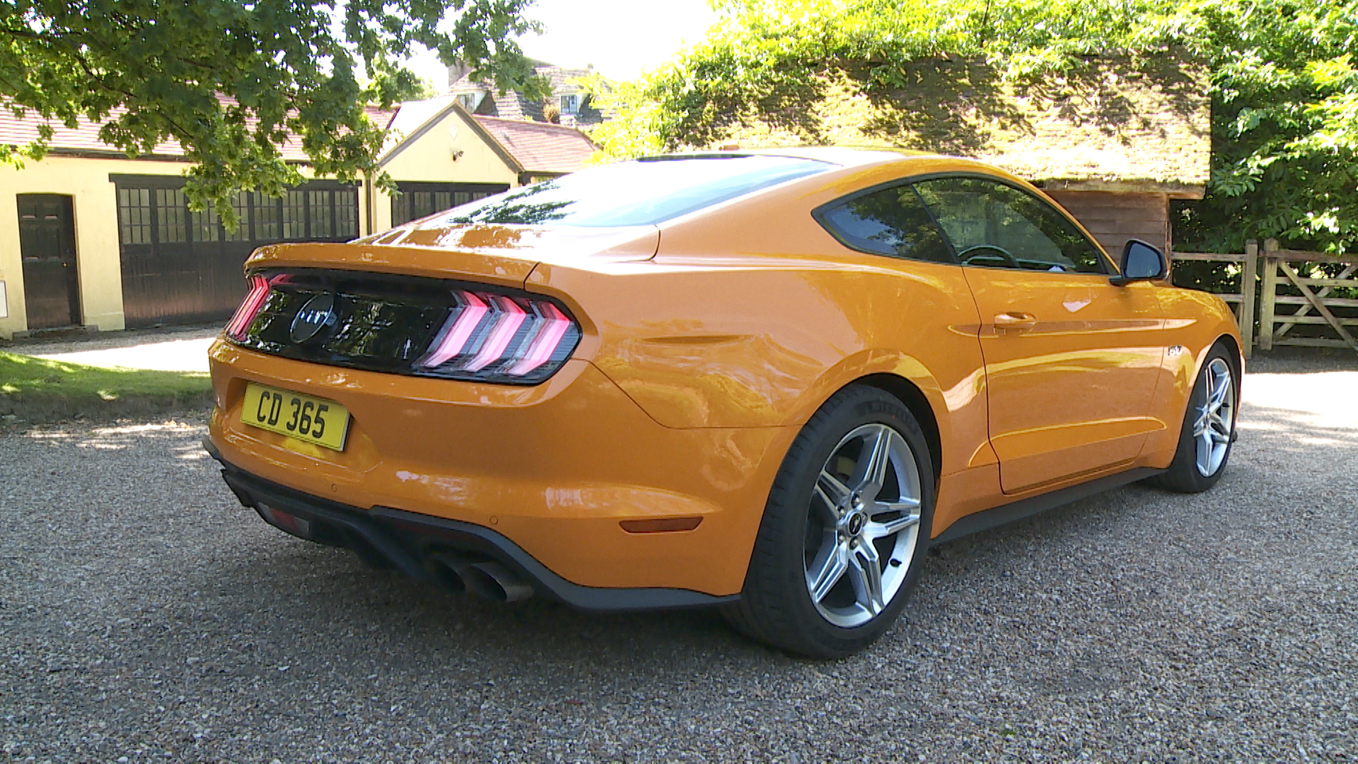 FORD MUSTANG FASTBACK 5.0 V8 449 GT [Custom Pack 3] 2dr Auto